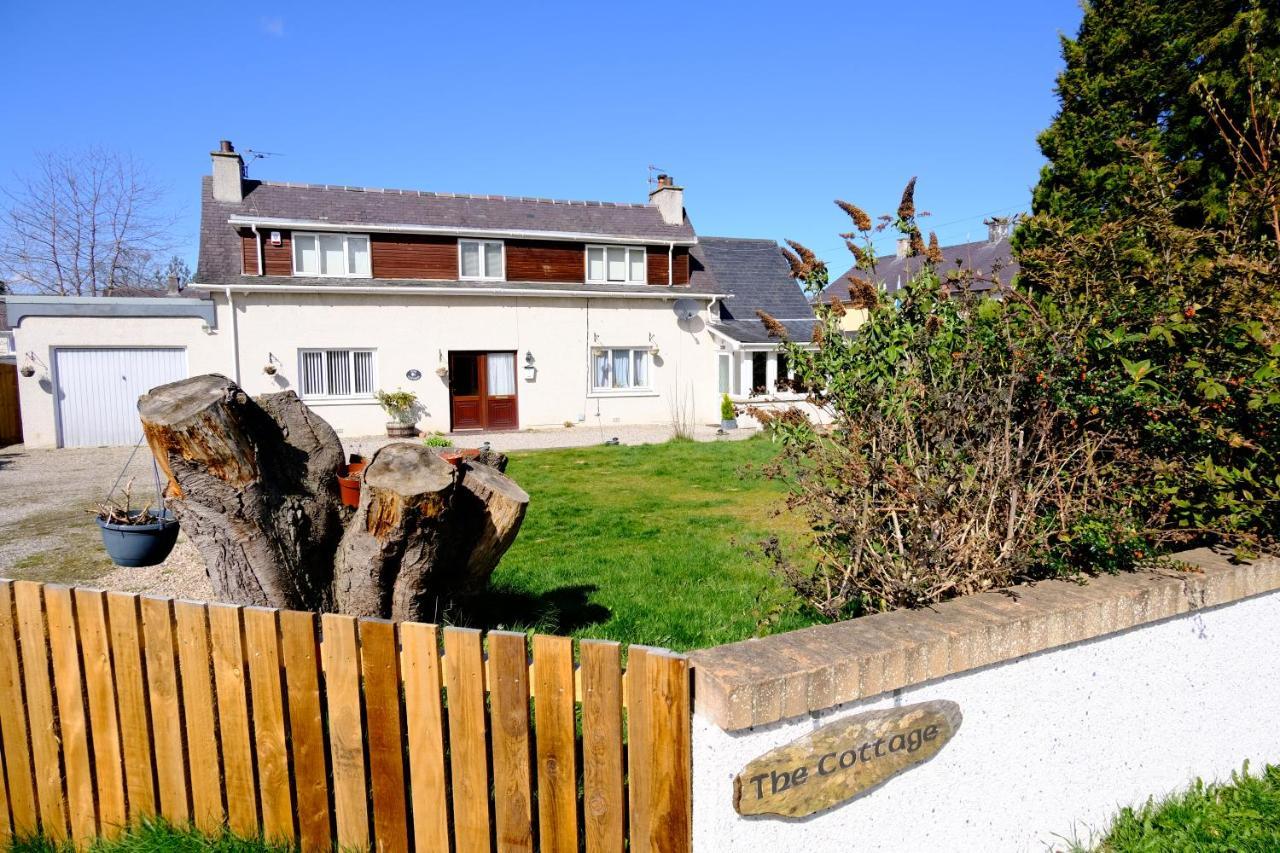 Lovely 1-Bedroom Apartment With Free Parking Inverness Exterior photo
